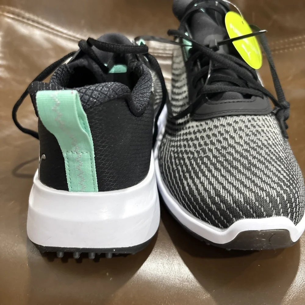 Fusion Crush Sport Golf Shoes, Women's Size 9.5, Black Ash/Mint